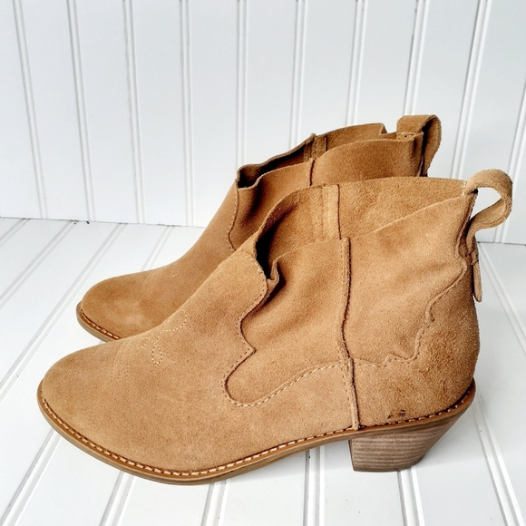 NEW Kelsi Dagger Brooklyn Camper Leather Bootie C570 - Picture 2 of 10